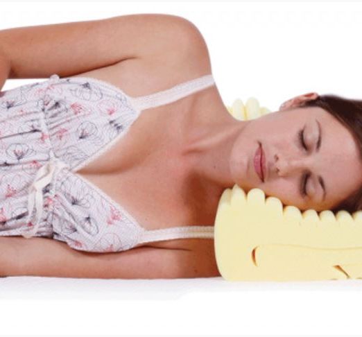 complete-sleeprrr-traditional-deluxe-foam-pillow